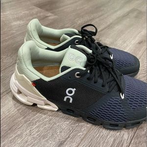 On cloud athletic shoes. With different inserts